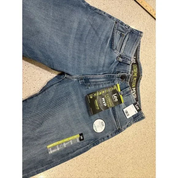 Lee Men's Extreme Motion MVP Straight Tapered Leg Jean 31x30 NWT - Picture 5 of 10